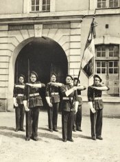 Le drapeau, ancien drapeau de Montreuil sur Mer