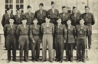Les Officiers